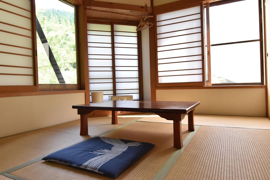 Lamp No Yado Aoni Onsen Hotel Hirakawa Exterior photo